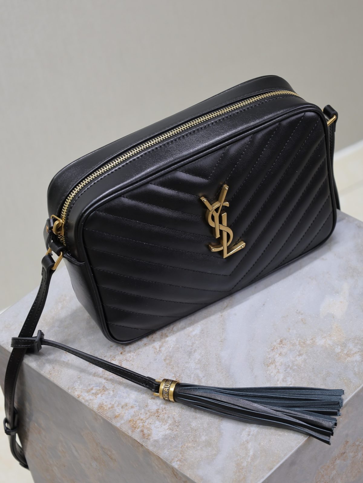 Yves Saint Laurent Lou Camera bag - Image 5