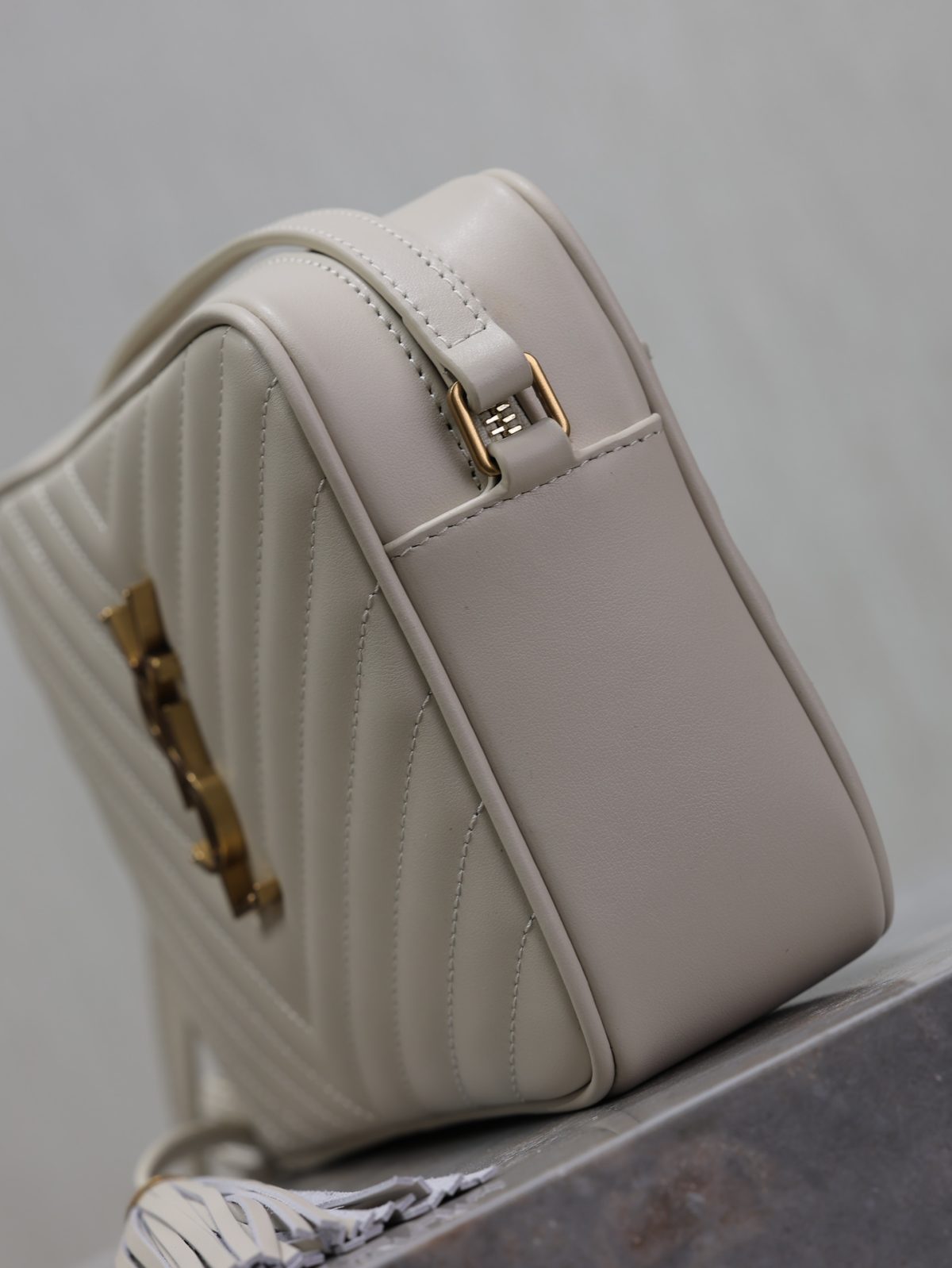 Yves Saint Laurent Lou Camera bag - Image 5