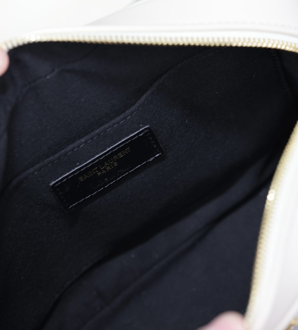 Yves Saint Laurent Lou Camera bag - Image 9