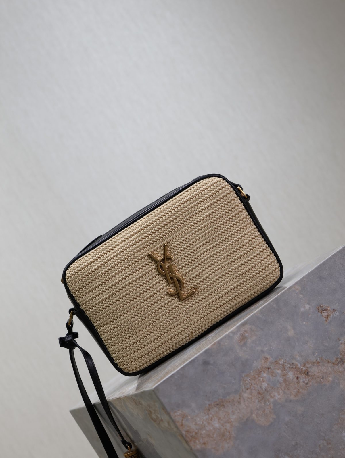 Yves Saint Laurent Lou Camera bag - Image 2