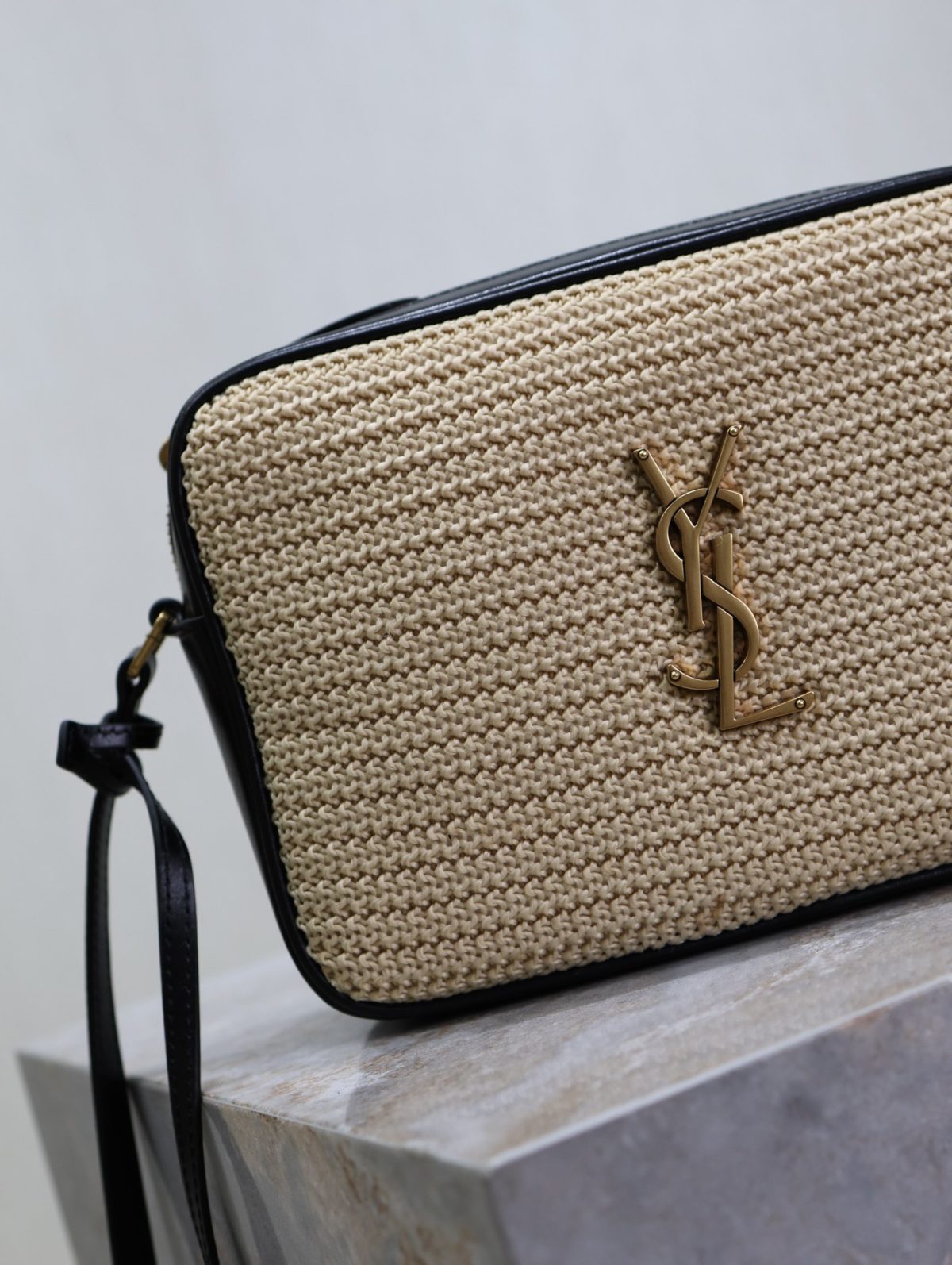 Yves Saint Laurent Lou Camera bag - Image 4