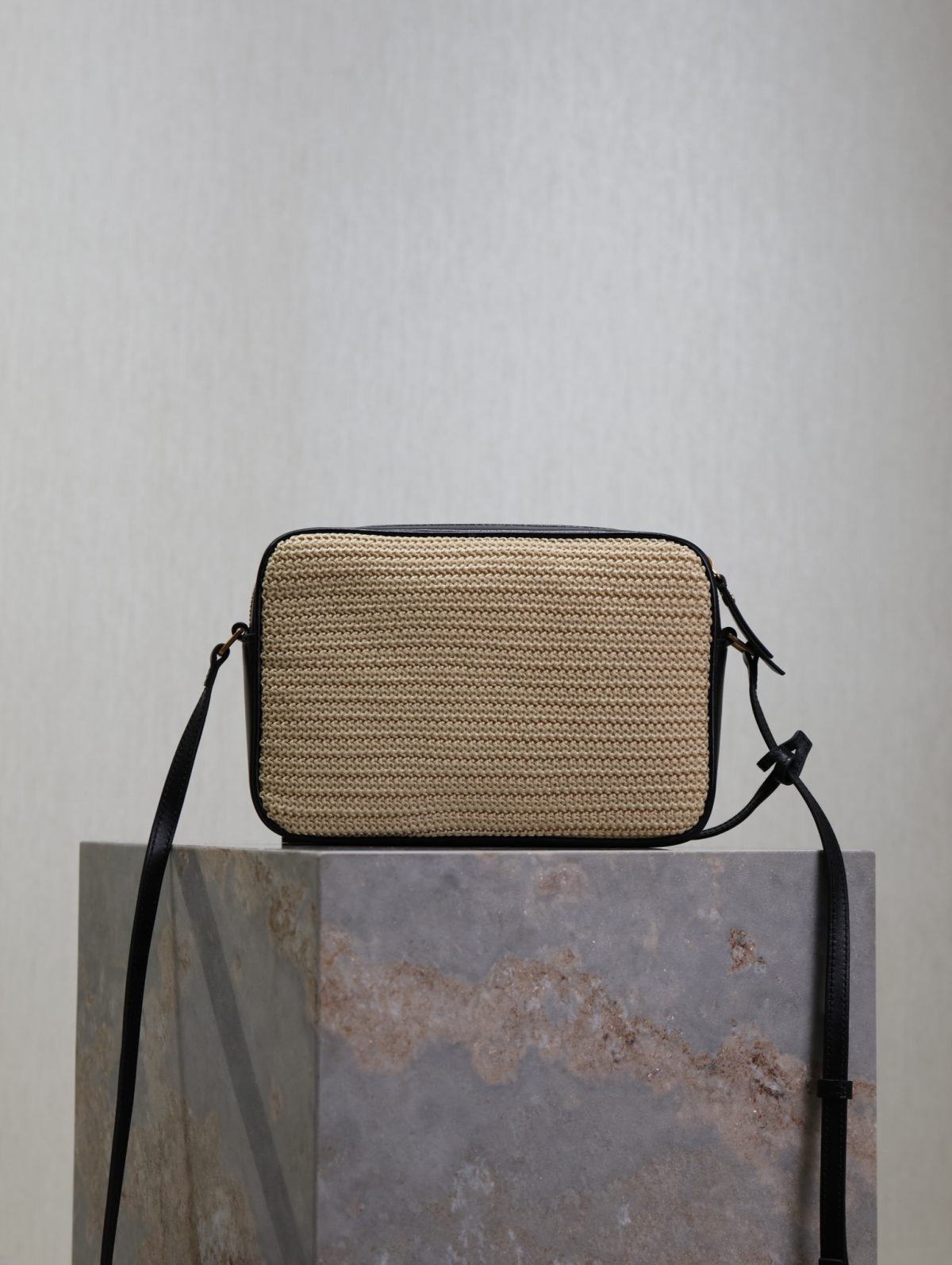 Yves Saint Laurent Lou Camera bag - Image 6