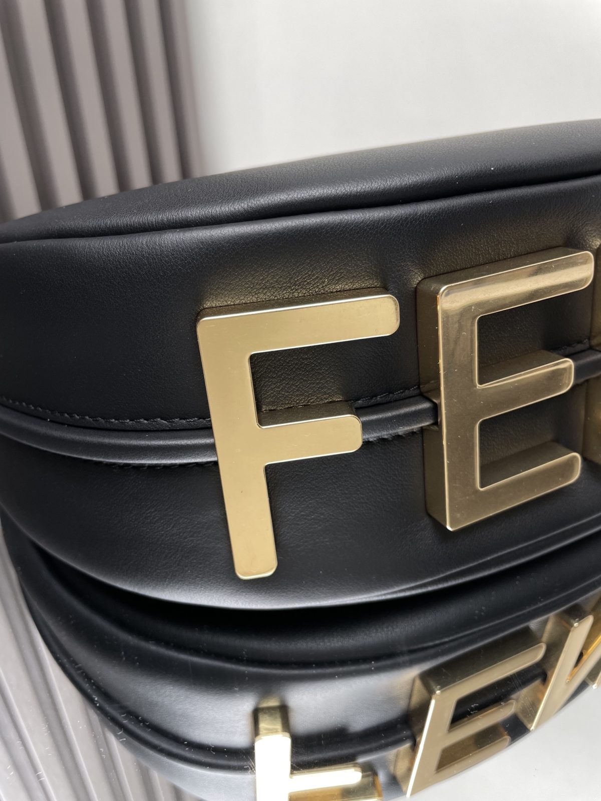 Fendi Graphy Medium Hobo Bag - Image 4