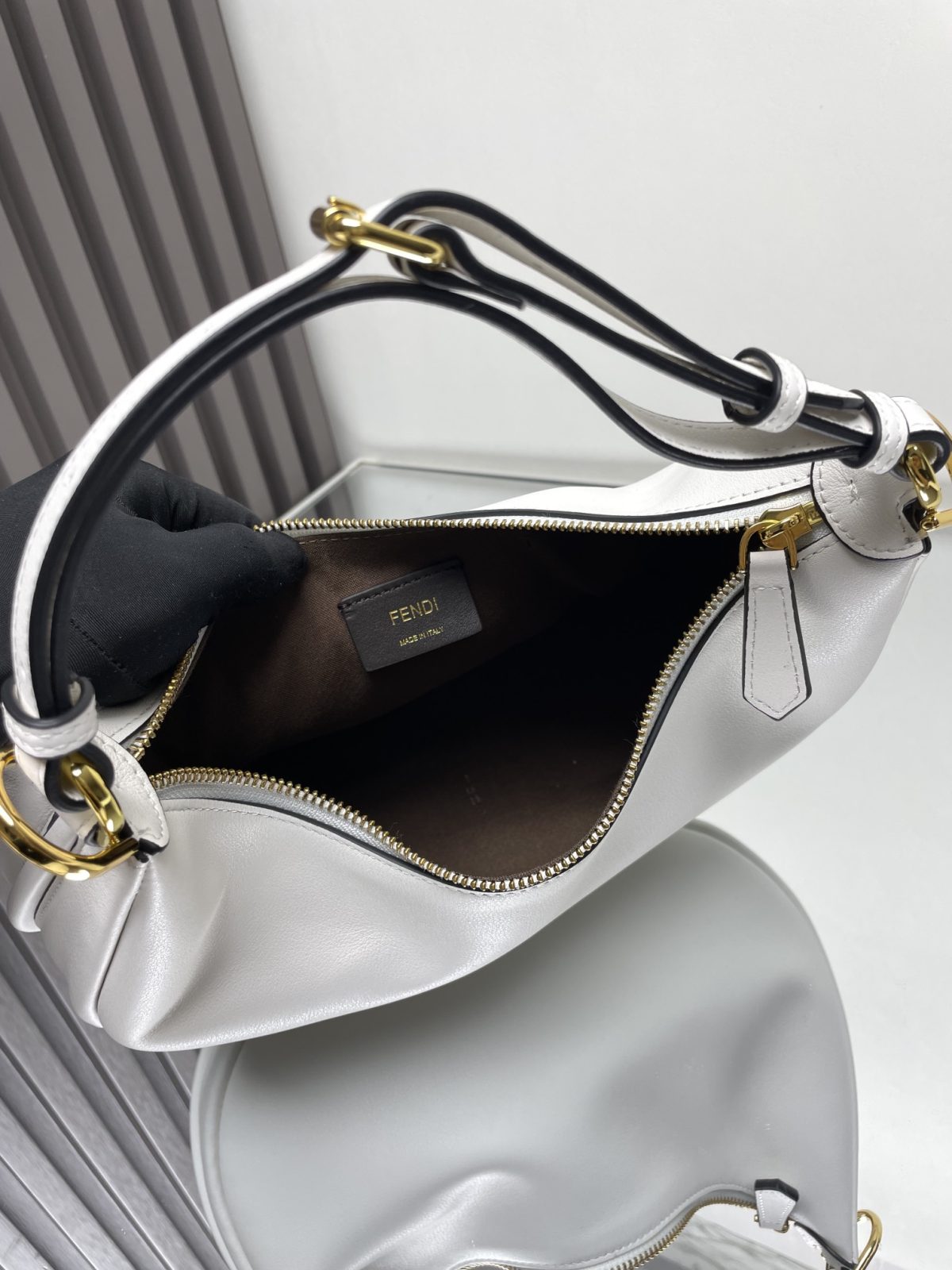 Fendi Graphy Medium Hobo Bag - Image 7