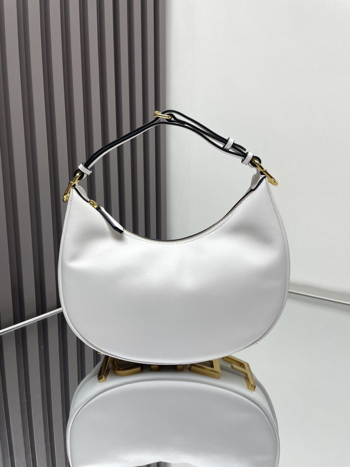 Fendi Graphy Medium Hobo Bag - Image 9
