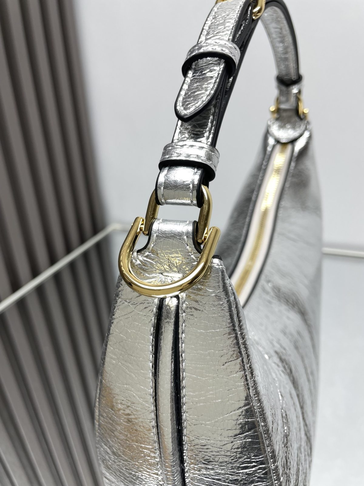 Fendi Graphy Medium Hobo Bag - Image 5