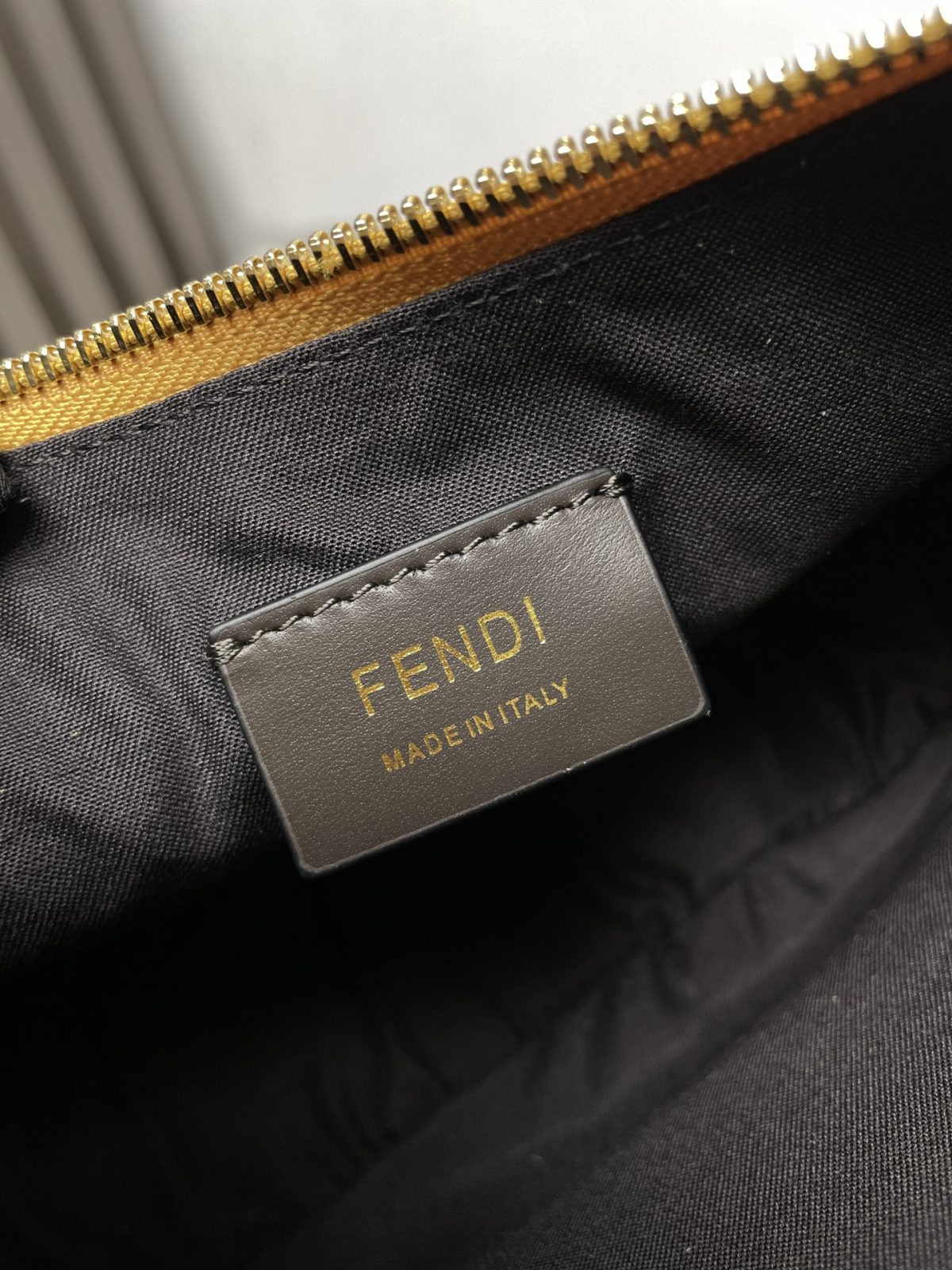 Fendi Graphy Medium Hobo Bag - Image 9