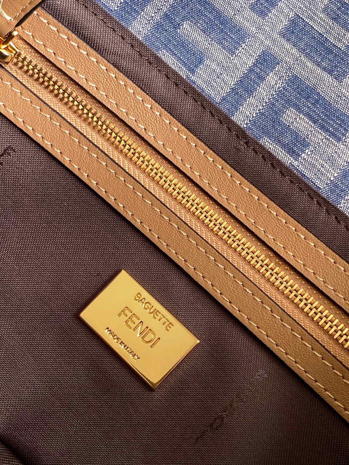 Fendi Baguette MediumBag - Image 8