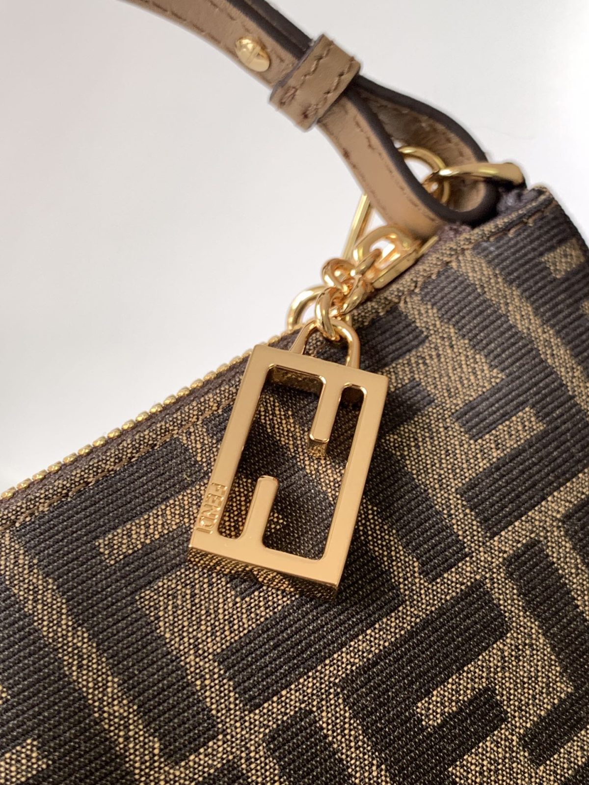 Fendi Crossbody Bag - Image 4