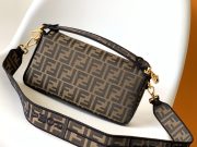 Fendi Baguette Medium Bag - Image 7