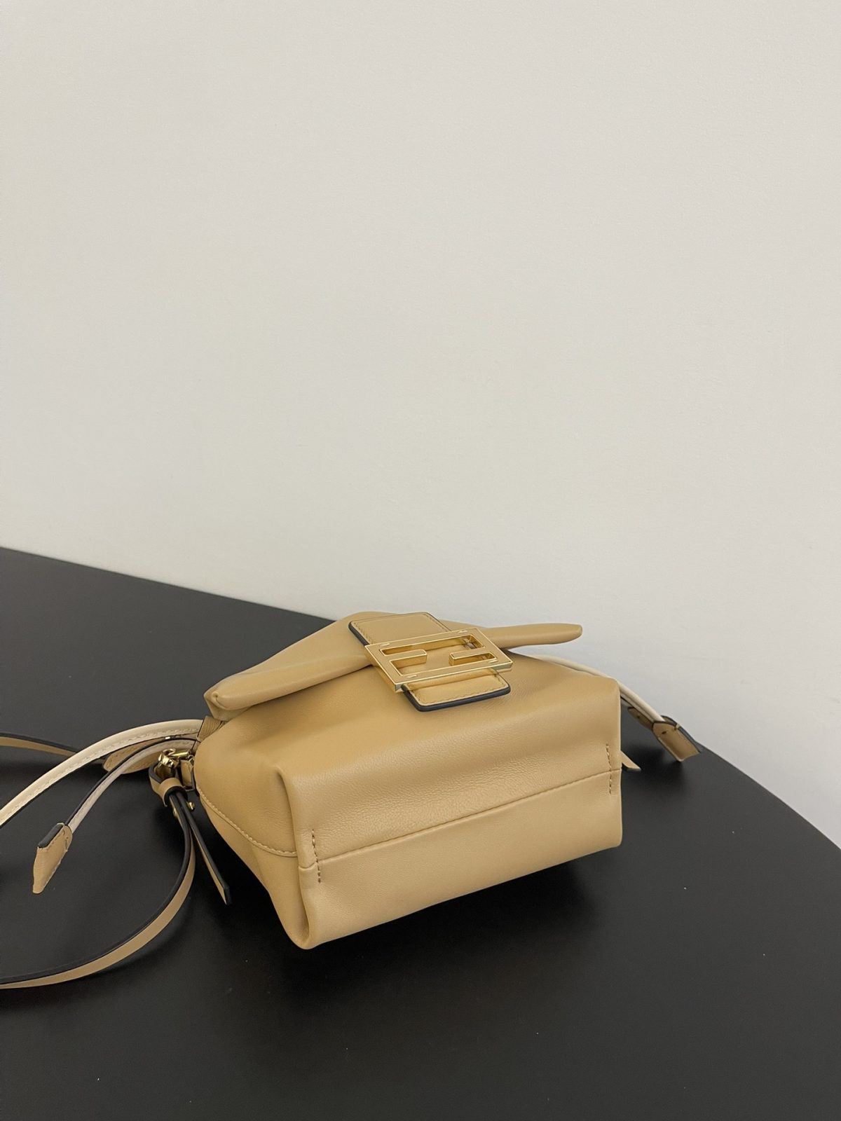 Fendi Mamma Baguette Small Bag - Image 3