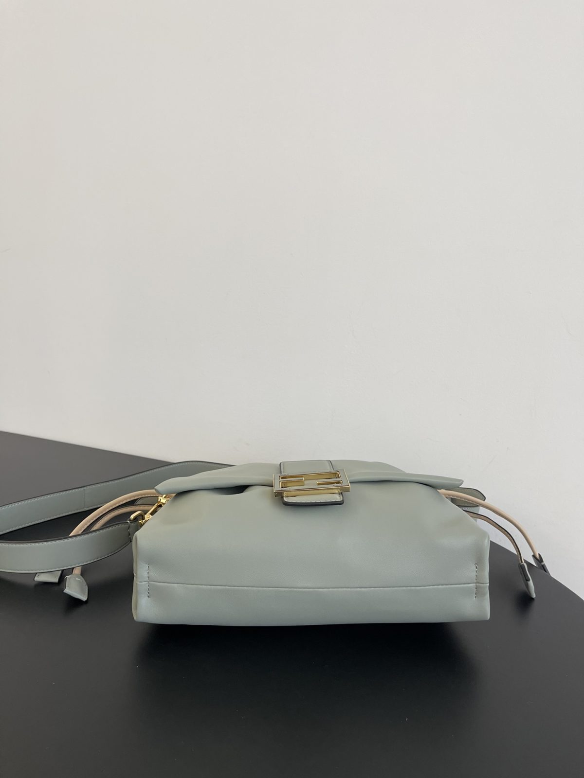 Fendi Mamma Baguette Medium Bag - Image 3