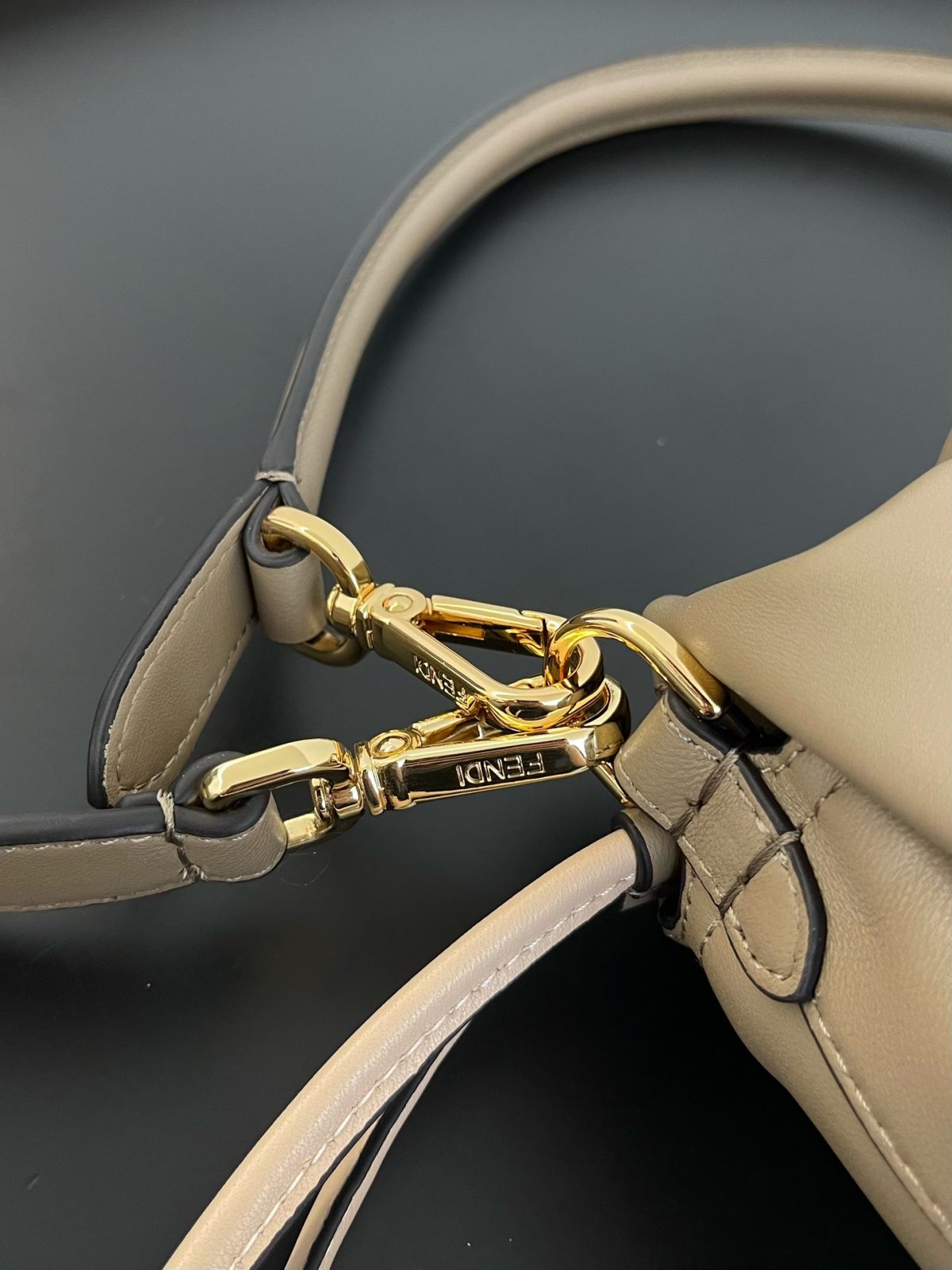 Fendi Mamma Baguette Medium Bag - Image 5