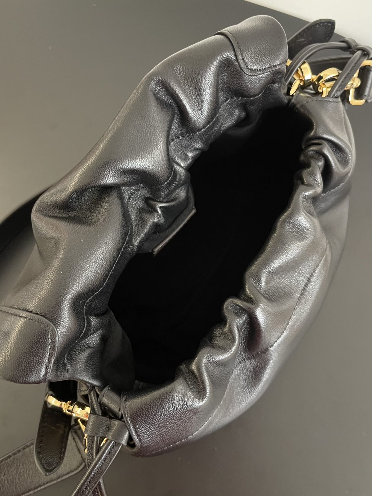 Fendi Mamma Baguette Medium Bag - Image 8