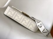 Fendi Baguette Medium Bag - Image 4