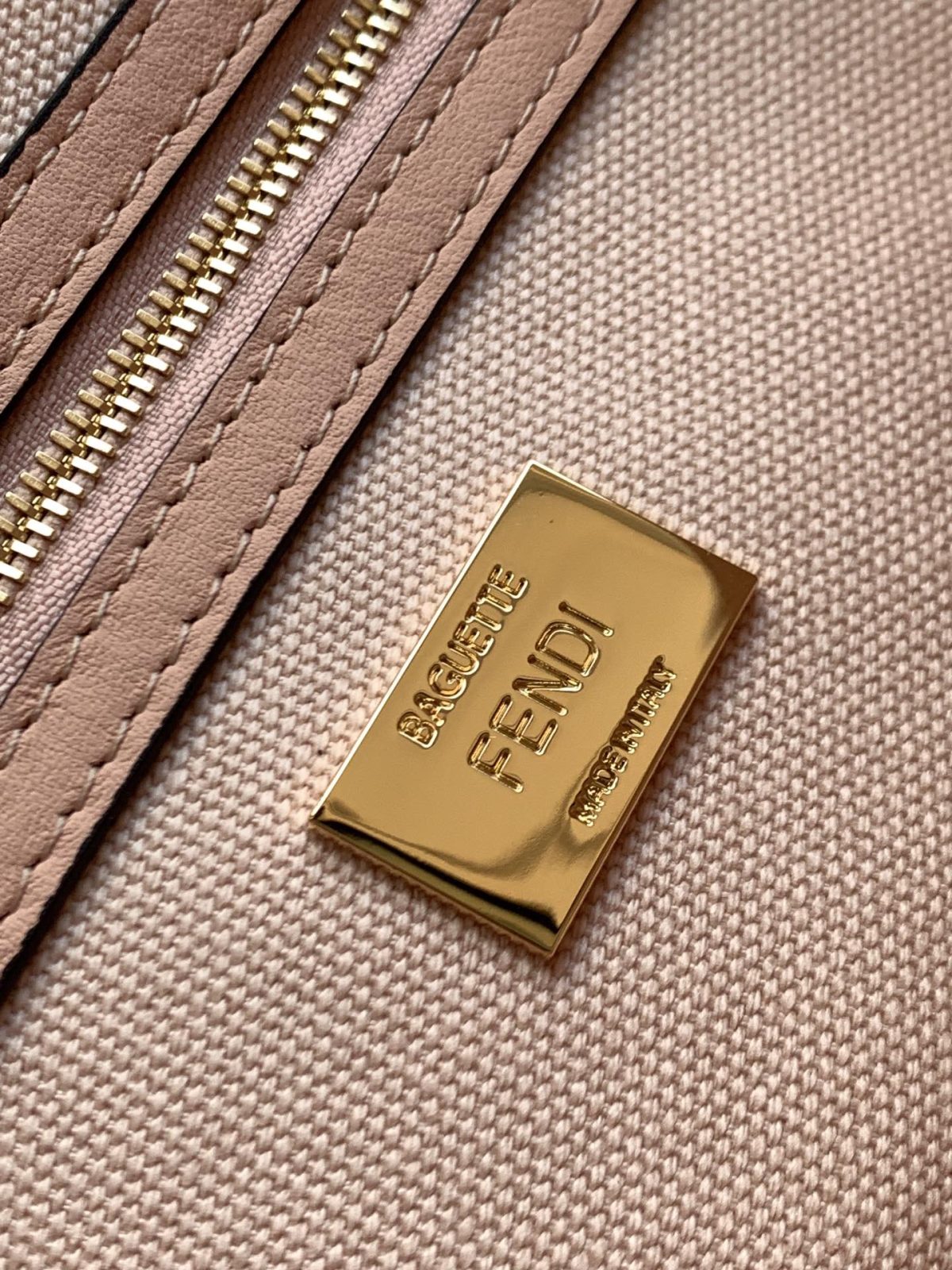 Fendi Baguette Medium Bag - Image 9