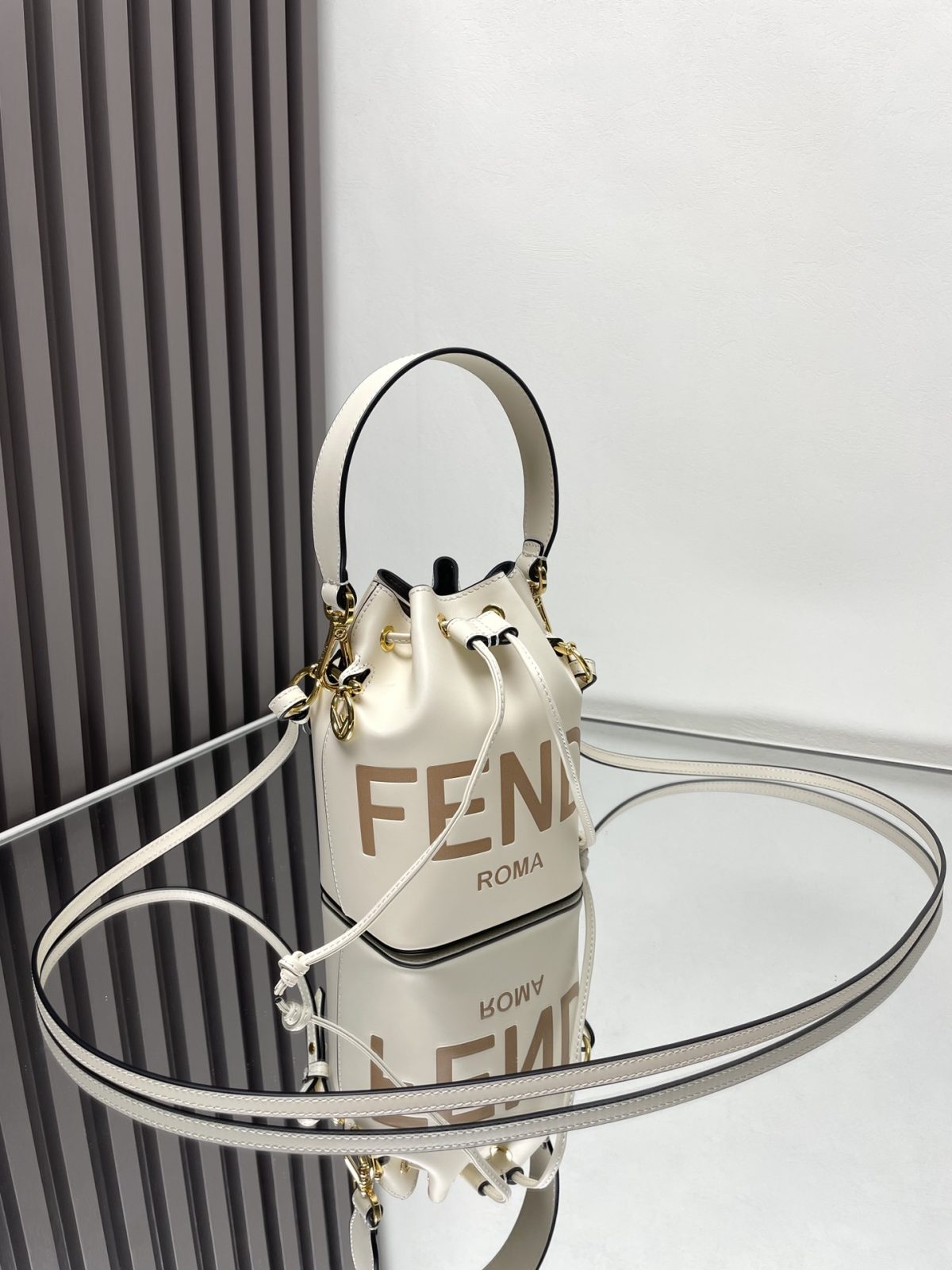 Fendi Mon Tresor Mini Bucket Bag - Image 4