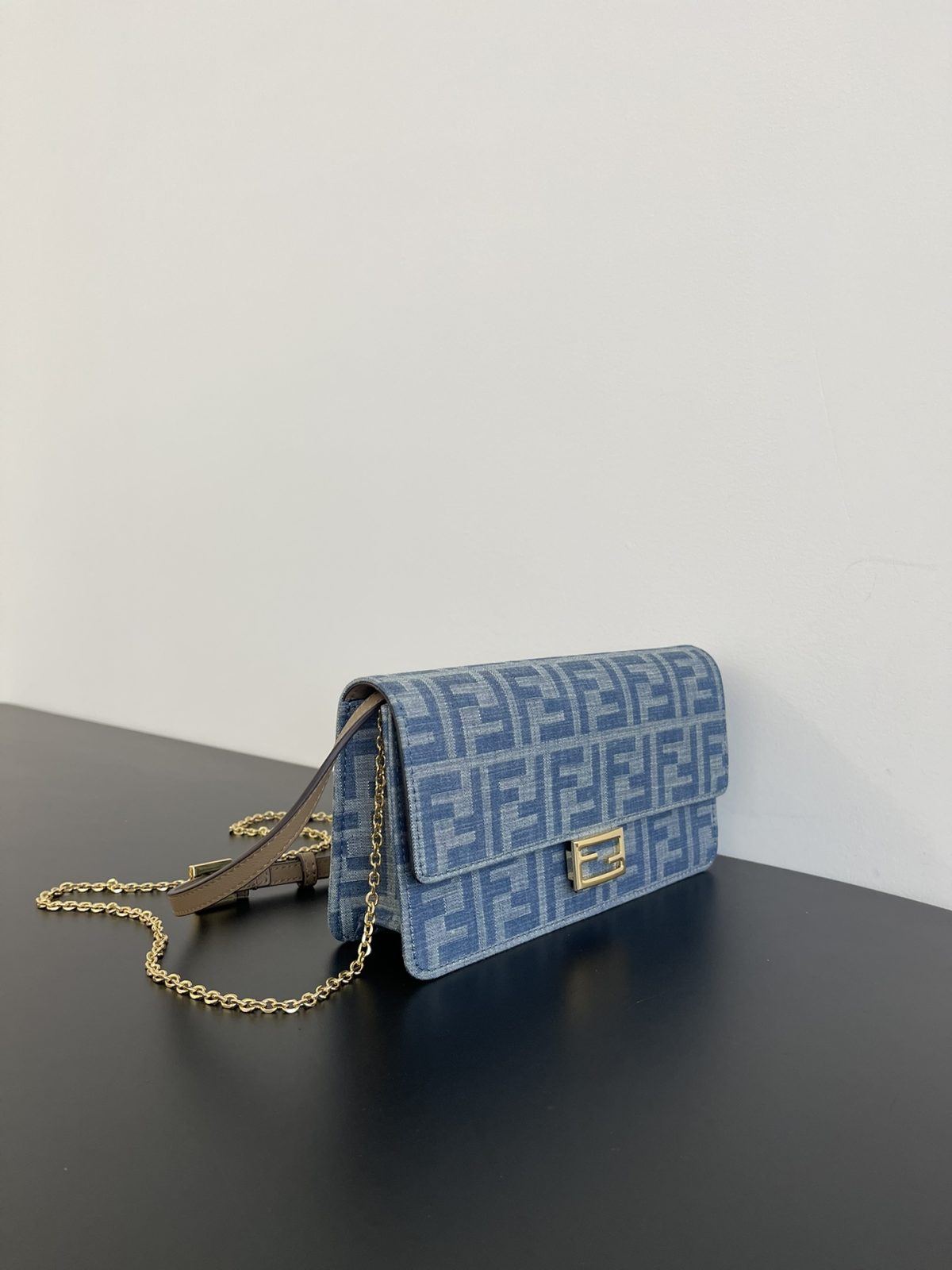 Fendi Chain Hobo Bag - Image 2