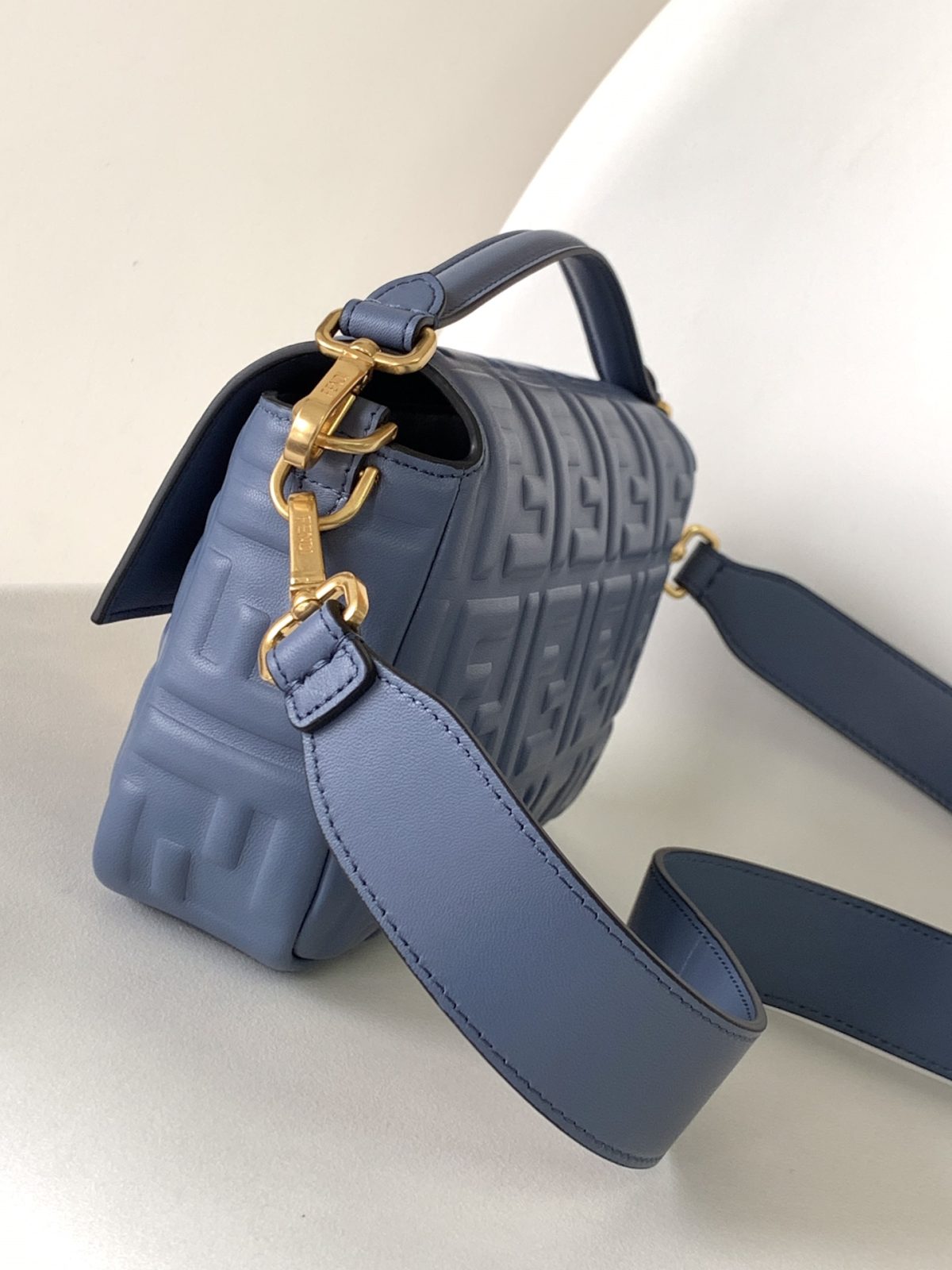 Fendi Baguette Medium Bag - Image 3