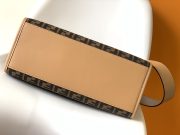Fendi Sunshine Medium Shopping Bag - Image 2