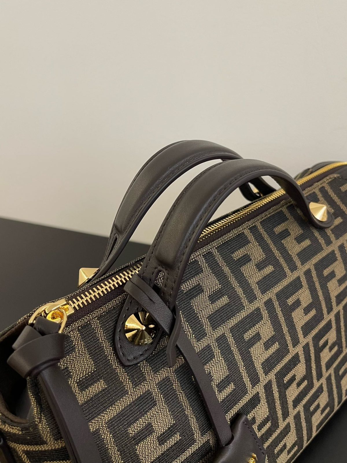 Fendi By The Way Soft Medium Bag - Image 5