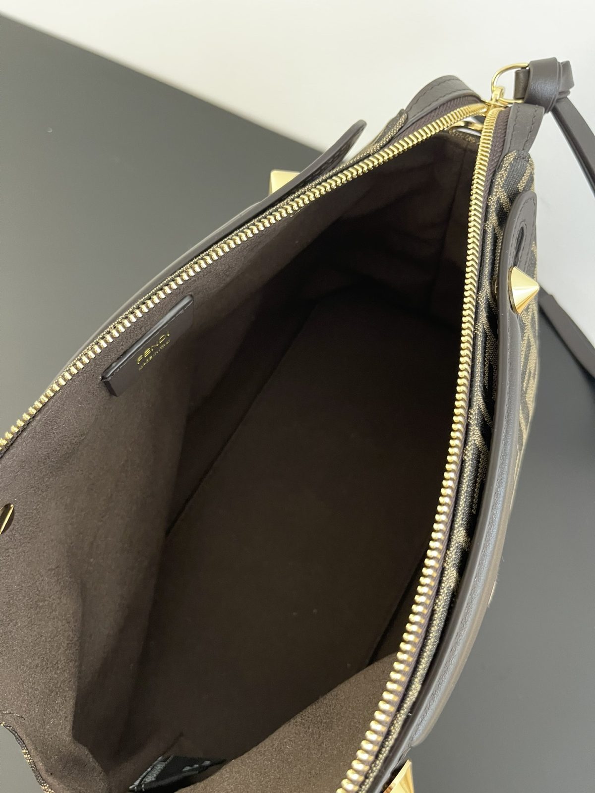 Fendi By The Way Soft Medium Bag - Image 8