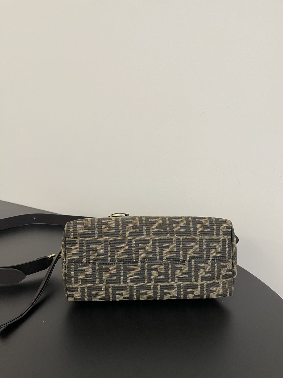 Fendi By The Way Soft Medium Bag - Image 4