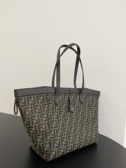 Fendi Origami Large Shoulder Bag - Image 5