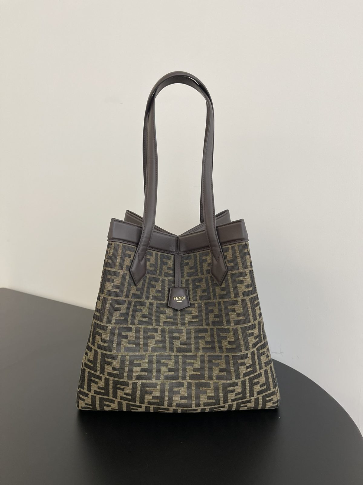 Fendi Origami Large Shoulder Bag - Image 3