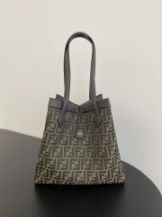 Fendi Origami Large Shoulder Bag - Image 3