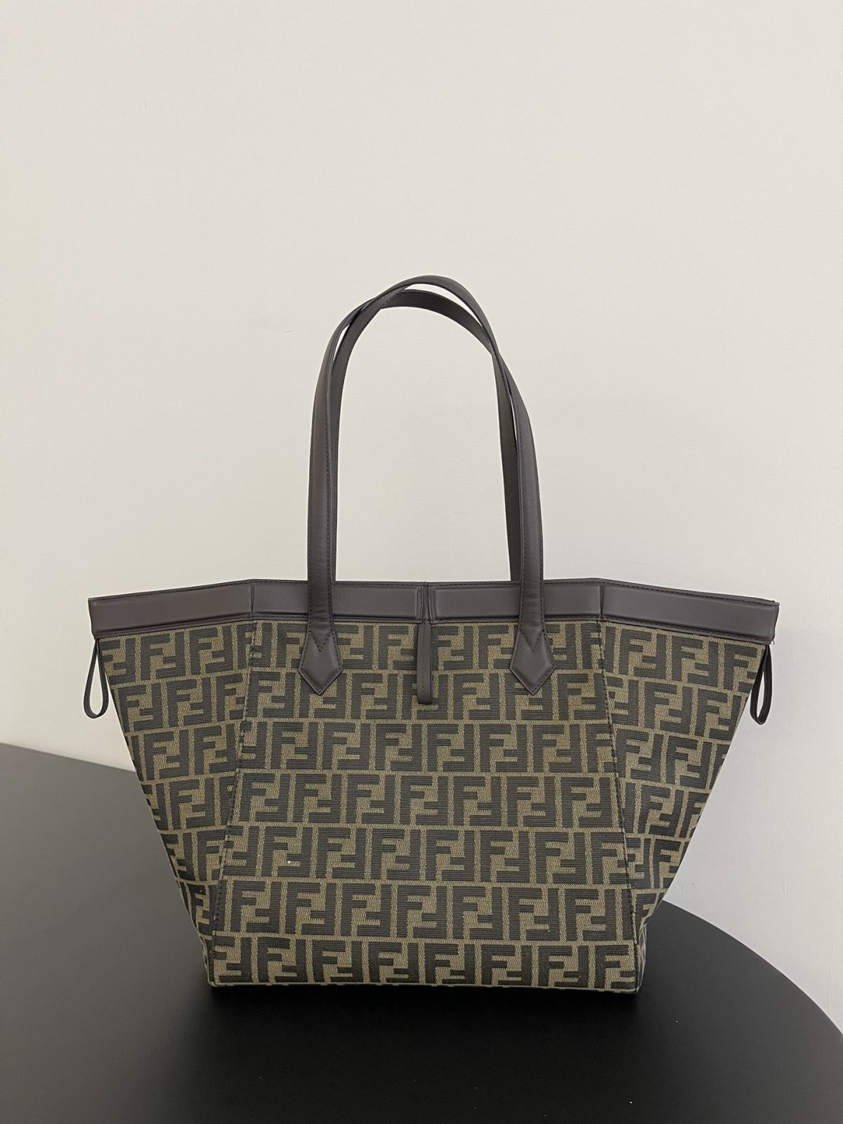 Fendi Origami Large Shoulder Bag - Image 2