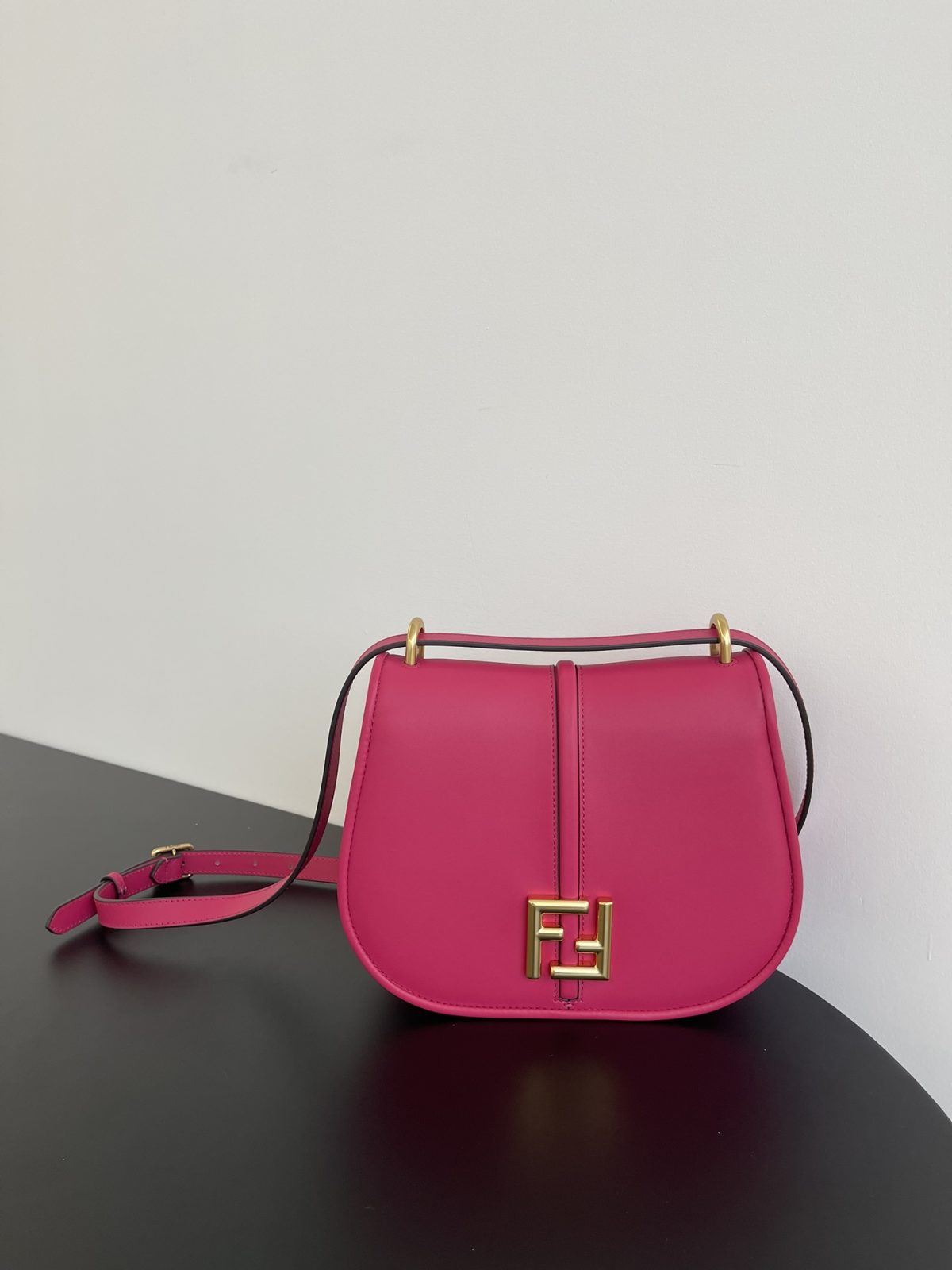 Fendi C'mon Medium Bag - Image 1