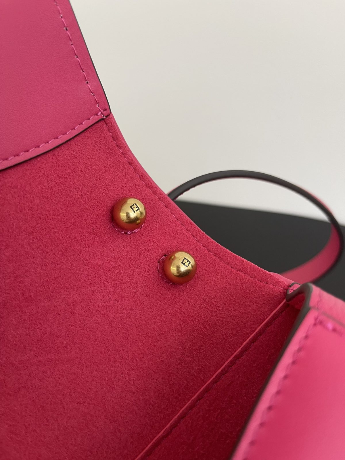 Fendi C'mon Medium Bag - Image 9