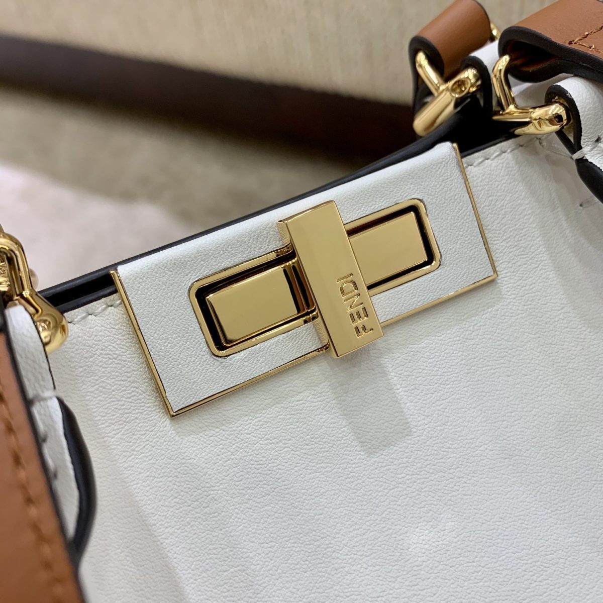 Fendi Peekaboo X-Lite Handbag - Image 5