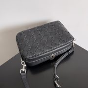 Bottega Veneta Camera Bag - Image 4