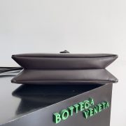 Bottega Veneta Large Shoulder Bag - Image 2