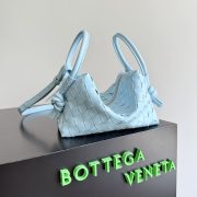 Bottega Veneta Loop Bag - Image 5