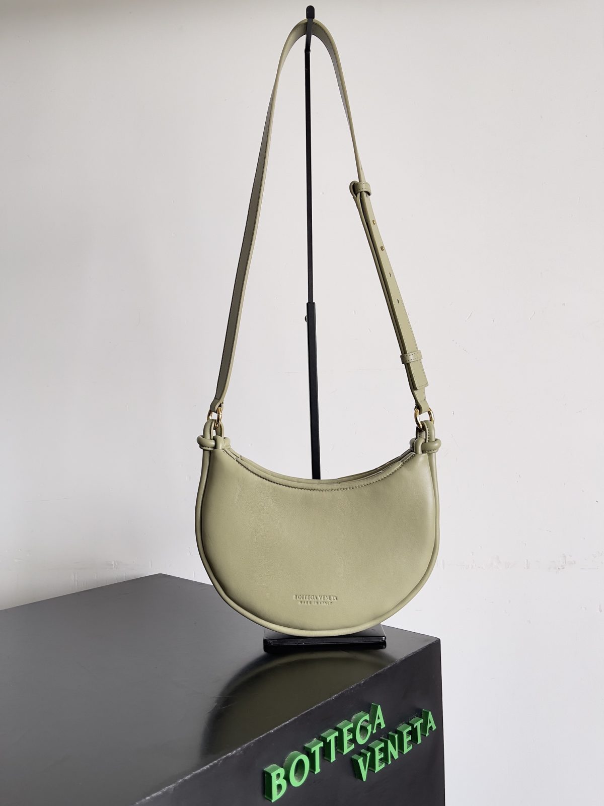 Bottega Veneta Gemelli Messenger Bag - Image 2