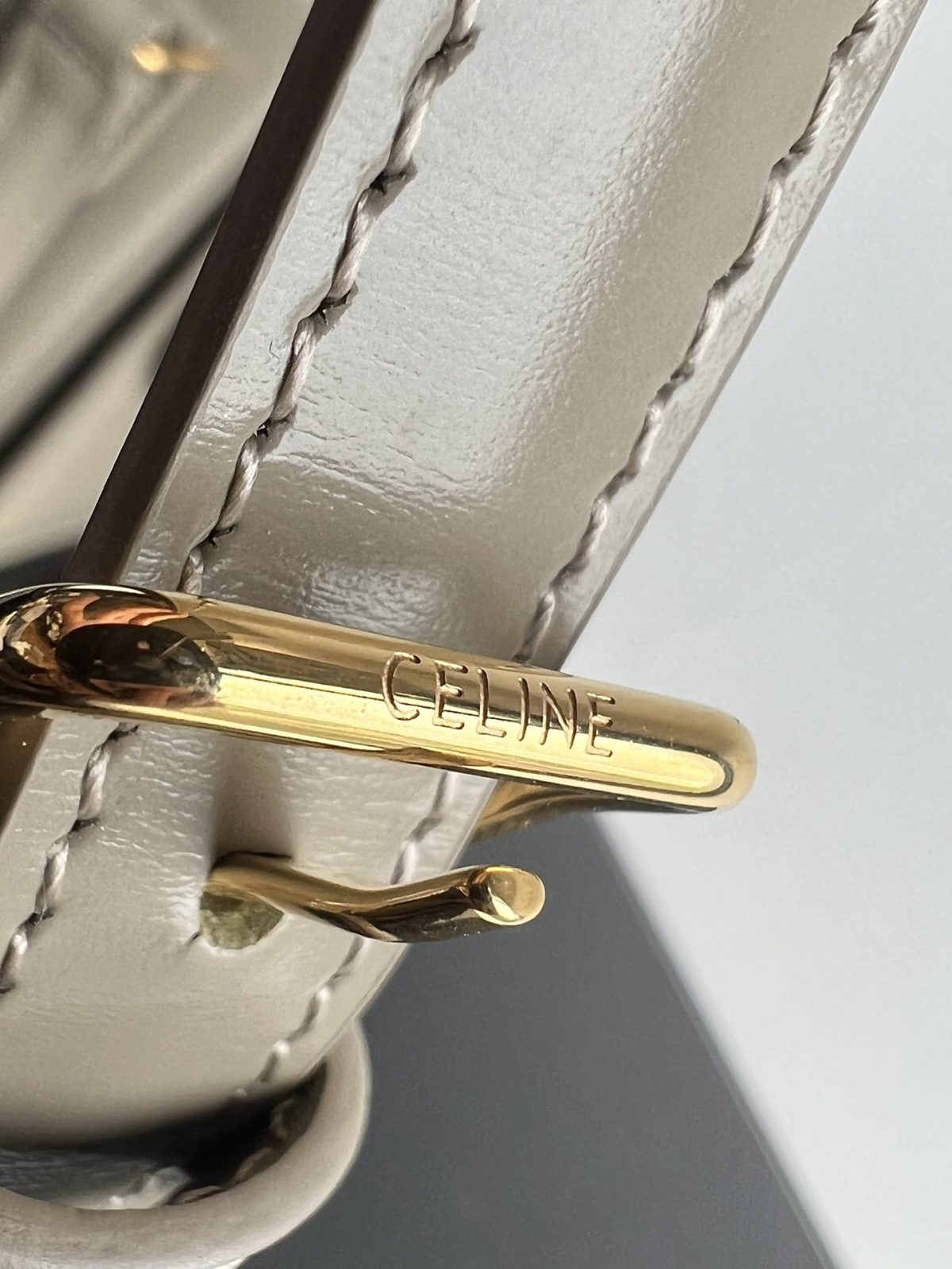 Celine Teen Triomphe Small Bag In Shiny Calfskin - Image 8
