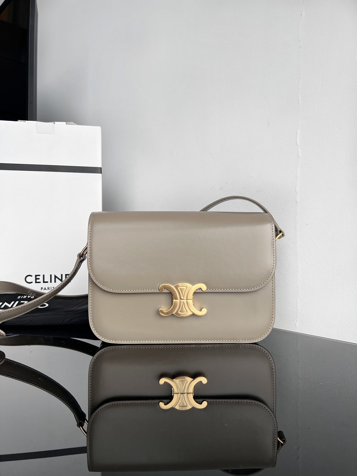 Celine Teen Triomphe Medium Bag In Shiny Calfskin - Image 1