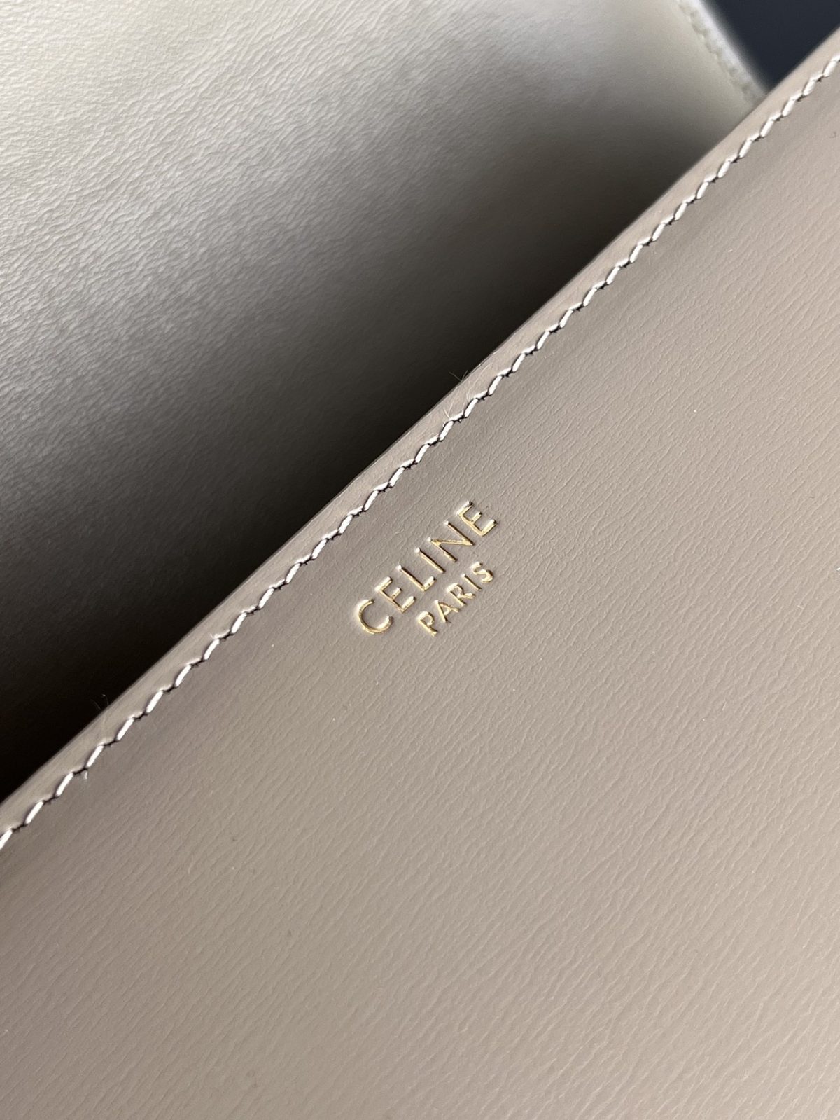 Celine Teen Triomphe Medium Bag In Shiny Calfskin - Image 9