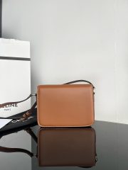 Celine Teen Triomphe Small Bag In Shiny Calfskin - Image 2