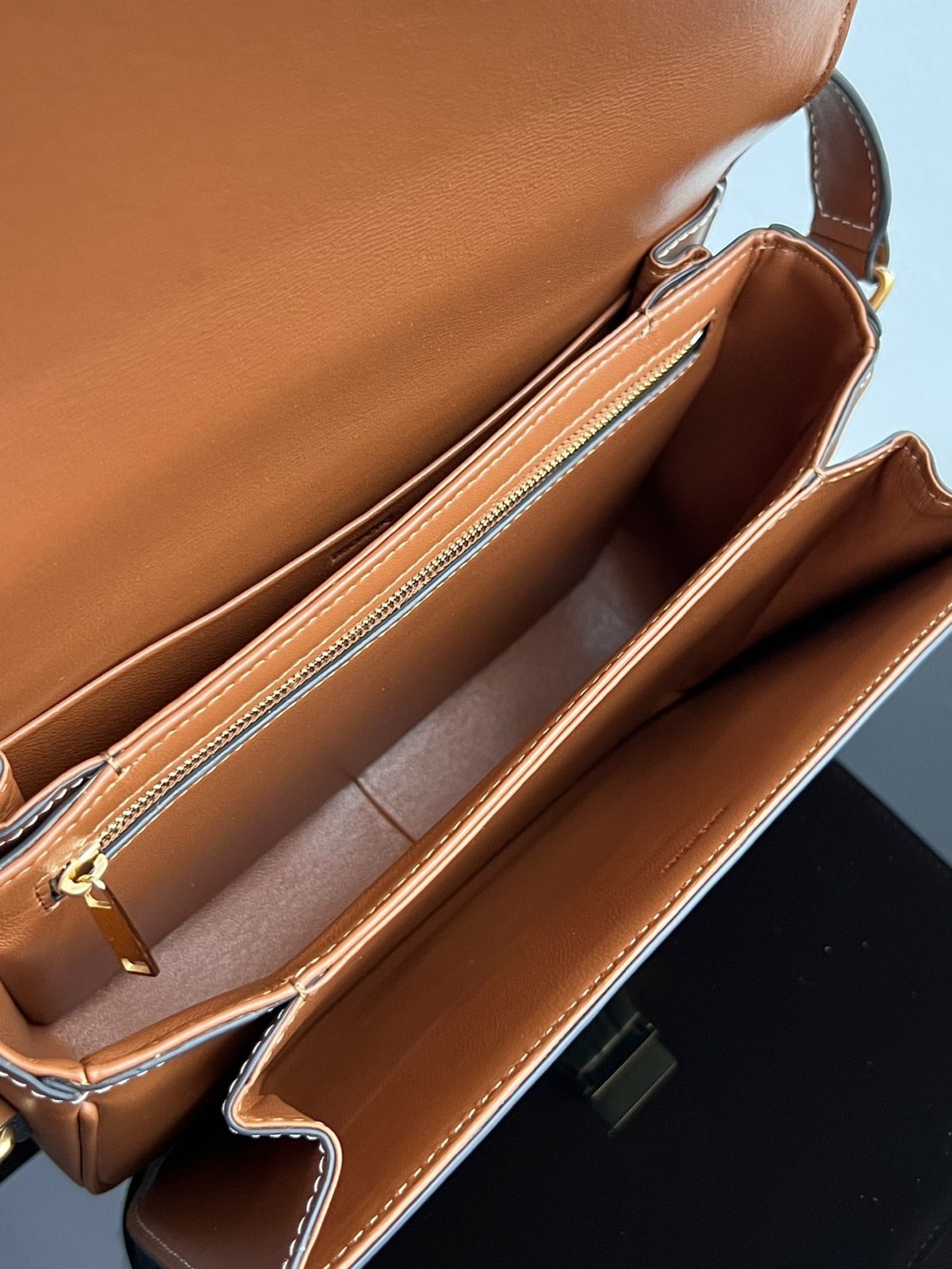 Celine Teen Triomphe Medium Bag In Shiny Calfskin - Image 9