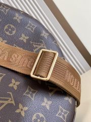 LV Looping Hobo Bag - Image 8
