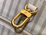 LV Onthego BB - Image 8