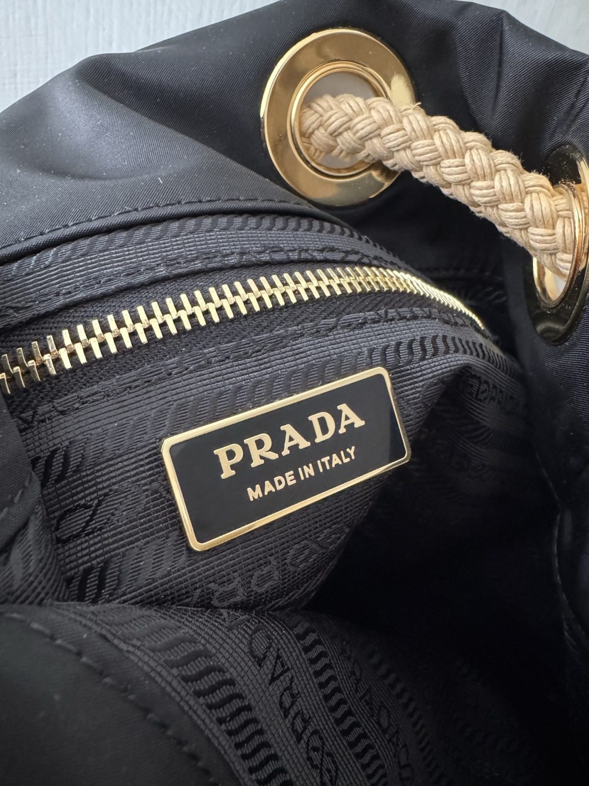 Prada Re-Nylon Bucket Bag - Image 8