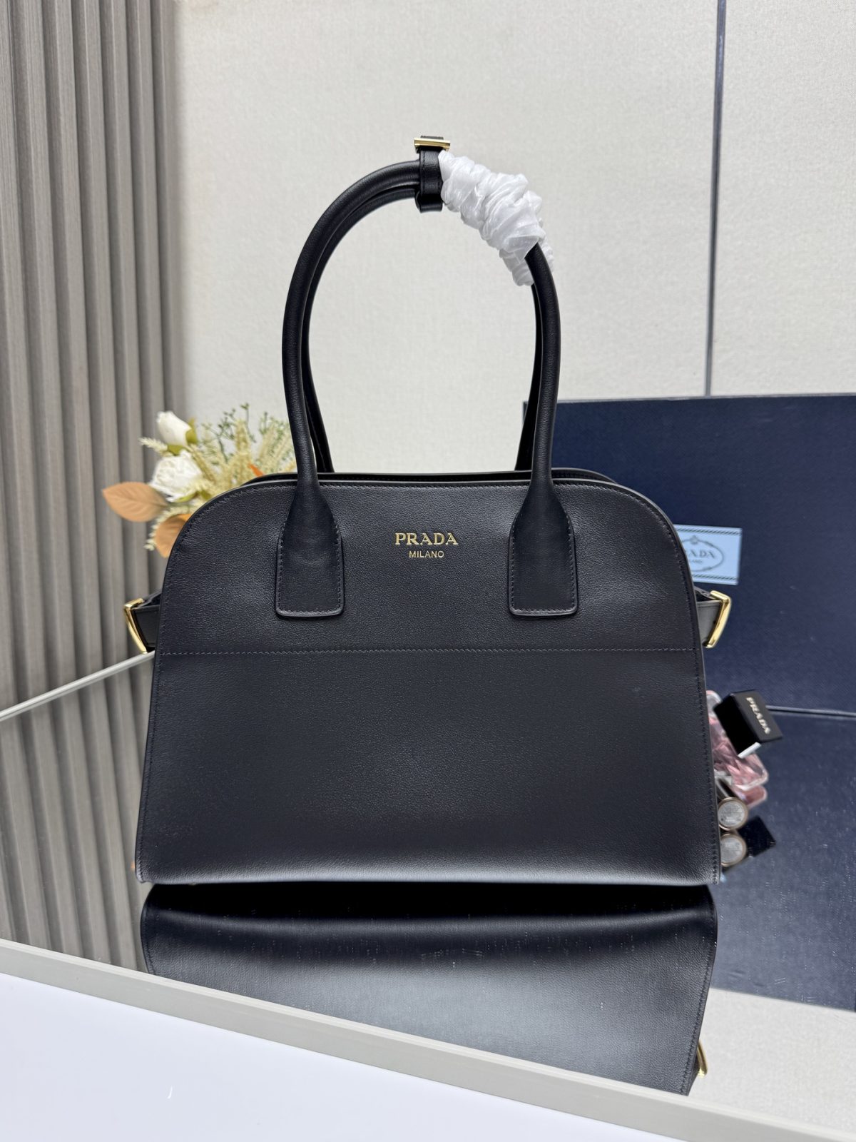 Prada Medium leather tote bag - Image 1