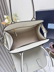 Prada Medium leather tote bag - Image 7