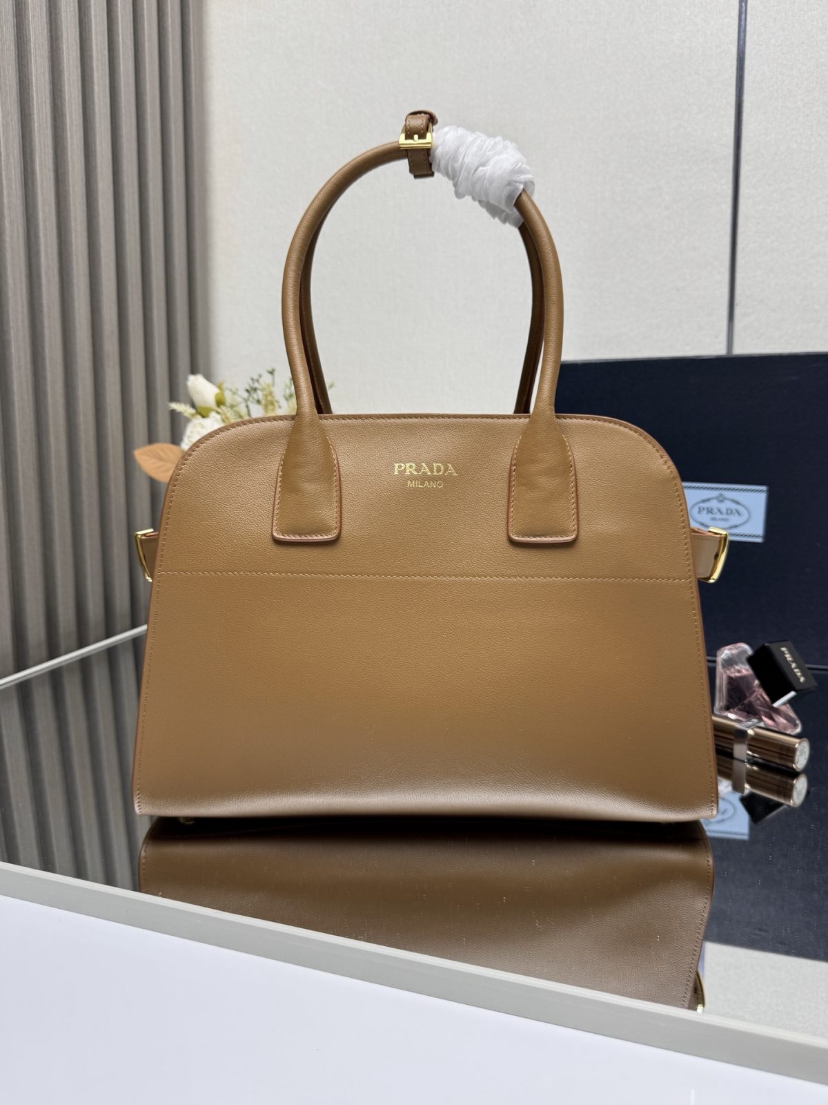 Prada Medium leather tote bag - Image 1