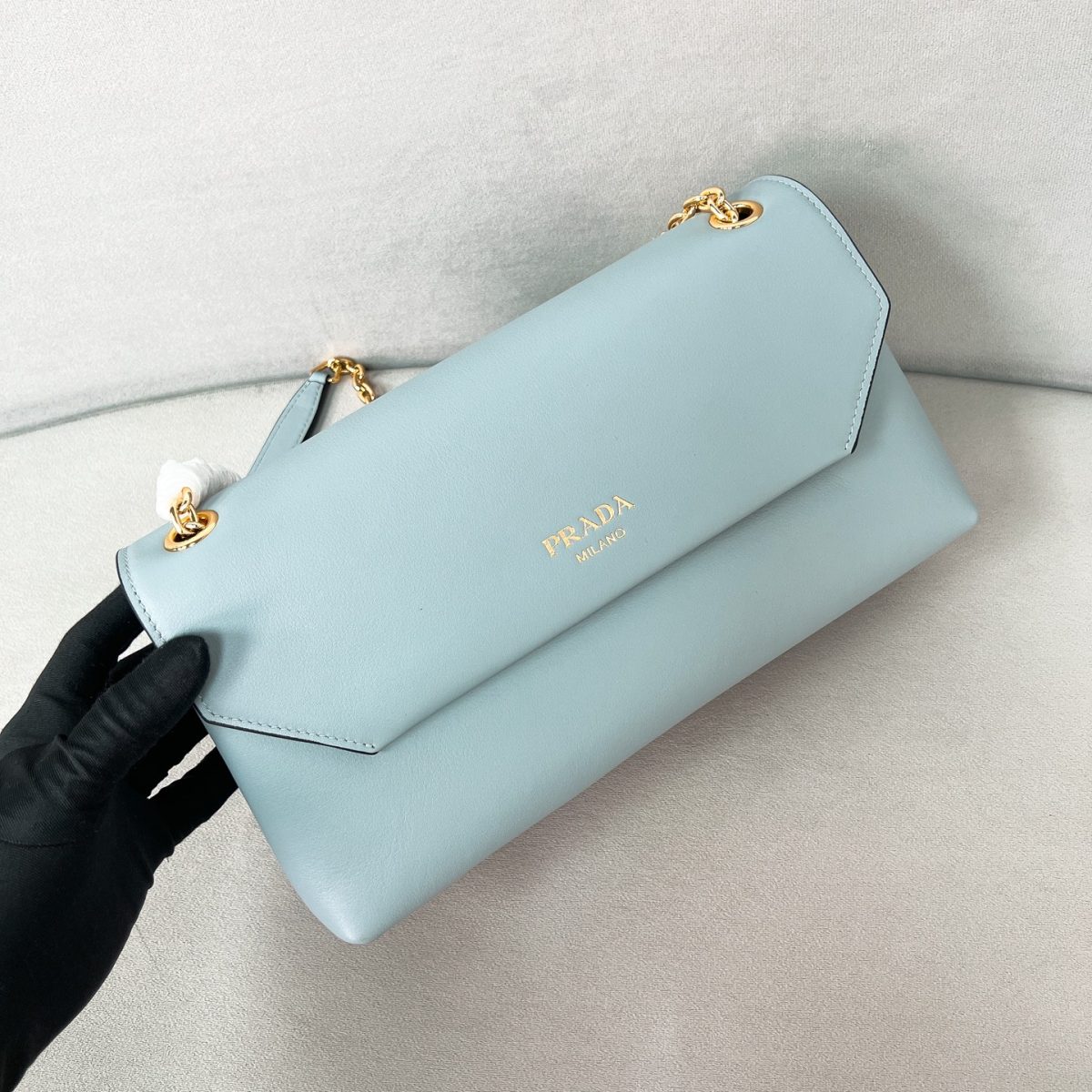 Prada Doux medium leather shoulder bag - Image 2